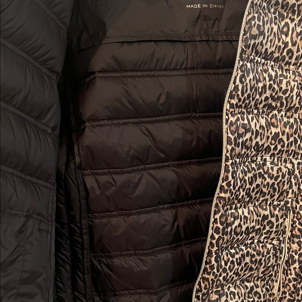 Michael Kors Women’s Puffer Jacket in Leopard Print - Picture 3 of 5